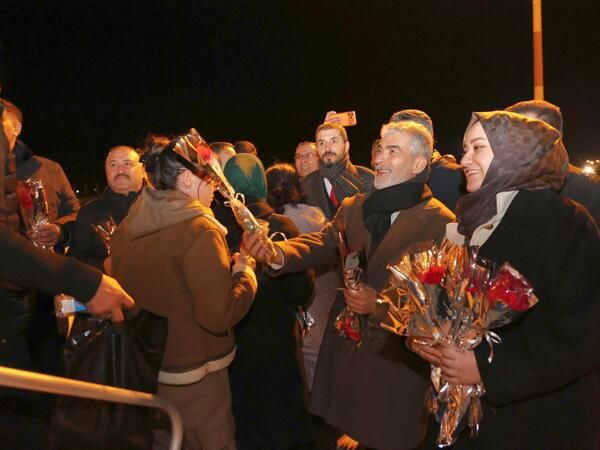 Türkiyədə Azərbaycandan gələn sərnişinlər belə qarşılandı - <span class="color_red">VİDEO</span>