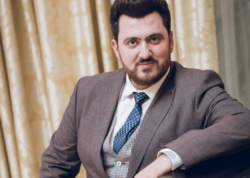 Əməkdar artist: "Xanımını əldə etmək üçün buna SÖZ VERDİM"