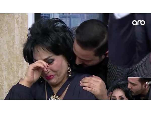 Xalq artistinin ifası əməkdar artistləri AĞLATDI - <span class="color_red">VİDEO</span>