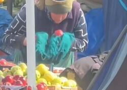 Bazarda satıcı almanı tüpürüb SİLİR - <span class="color_red">VİDEO</span>