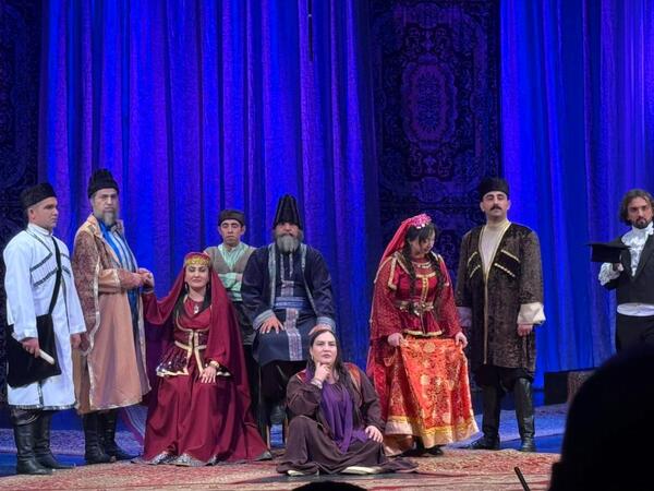 “Müsyö Jordanın Qarabağ Sərgüzəştləri” tamaşasının Baki premyerası gerçəkləşib - FOTO