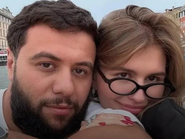 "Həyatımda yaşadığım ən axmaq eşq" - Ayrılıqdan yazdı