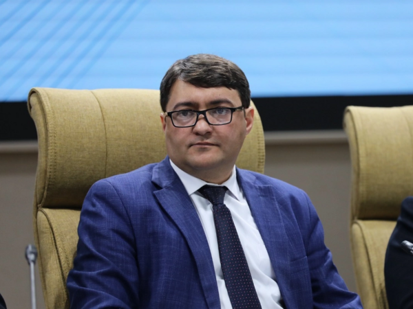 Əziz Əlibəyli vəzifəsindən ayrıldı