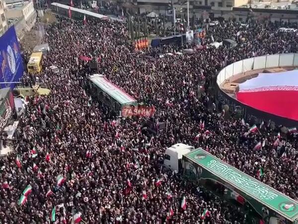 Tehranda ölən generallara vida mərasimi - <span class="color_red">VİDEO</span>