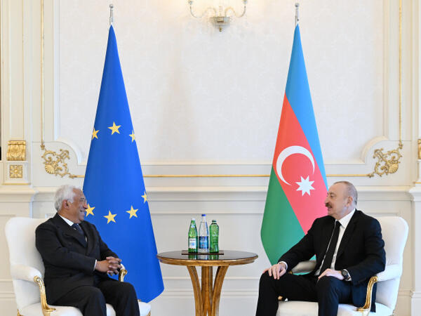 Prezident İlham Əliyevin Avropa İttifaqı Şurasının Prezidenti ilə təkbətək görüşü keçirilir - FOTO