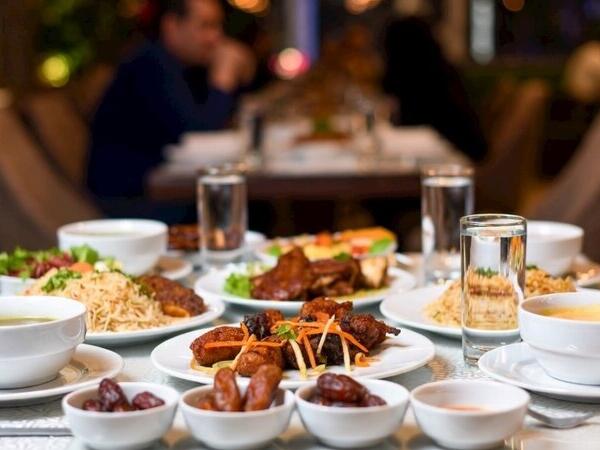 Restoranlarda iftar süfrələri: <span class="color_red">ibadət, yoxsa dəb?</span>