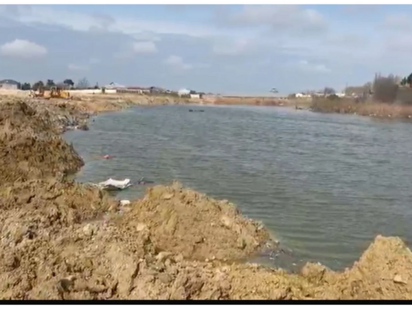 Gölü qanunsuz dolduran şəxs həbs edildi