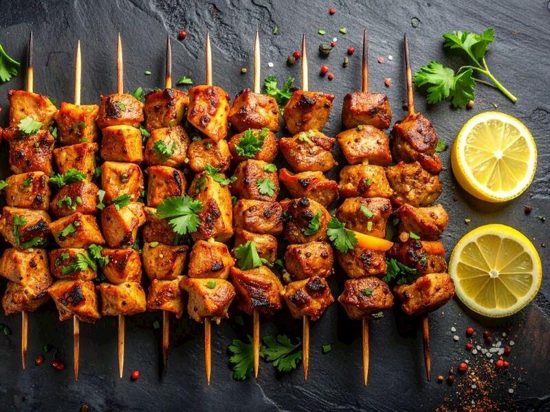 Pambıq kimi yumşaq toyuq şiş üçün marinə sirləri