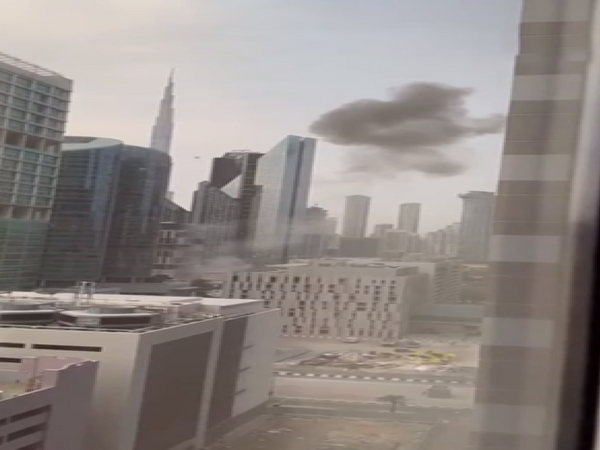 İran Dubay Beynəlxalq Maliyyə Mərkəzini vurdu - <span class="color_red">VİDEO</span>