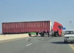 Ələt-Astara yolunda TIR qəzaya düşdü