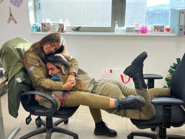 İsrailli qadın əsgərlərdən qeyri-adi <span class="color_red">FOTOlar</span>