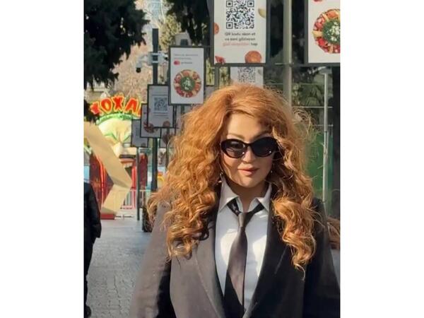 Xalq artisti "Tarqovu"da görüntüləndi - Tanınmaz HALDA - <span class="color_red">VİDEO</span>