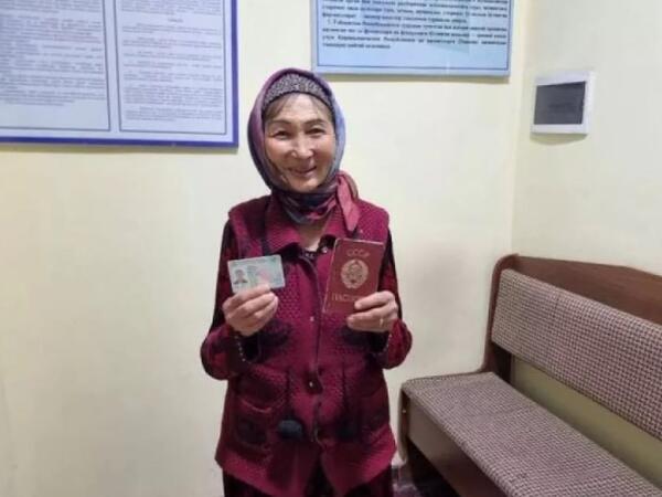 Bu qadın indiyədək SSRİ pasportu ilə yaşayırmış