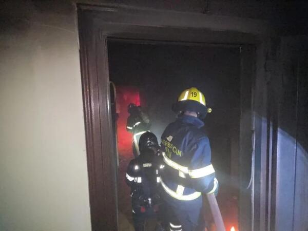 Bakıda yaşayış binasında YANĞIN