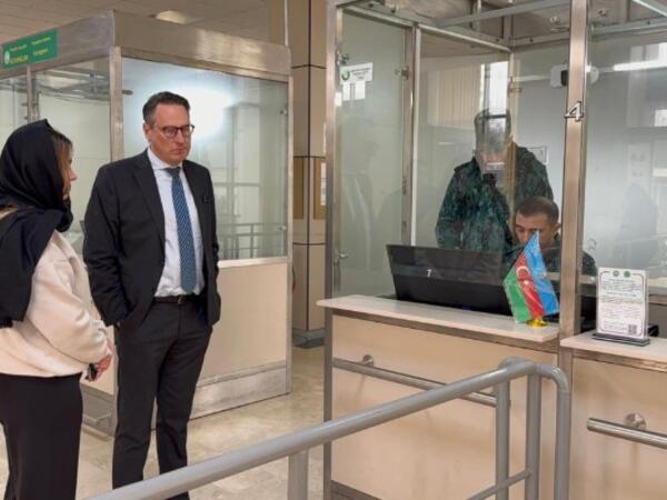 İsveçrəli diplomatlar Azərbaycana təxliyə olundu