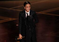 İlk dəfə ən yaxşı operator qadın oldu