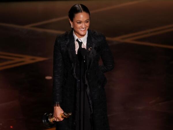 İlk dəfə ən yaxşı operator qadın oldu