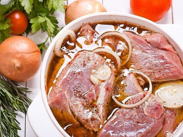 Əti yumşaltmaq üçün hansı sirkədən istifadə olunur?