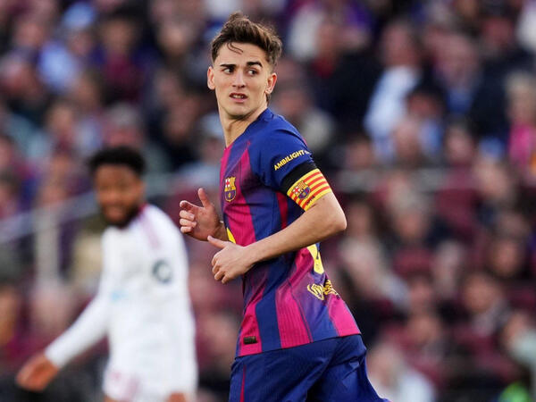 “Flik mənə bir ata kimi yaxın oldu”