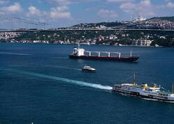 İstanbul boğazında gəmilərin hərəkəti dayandırıldı