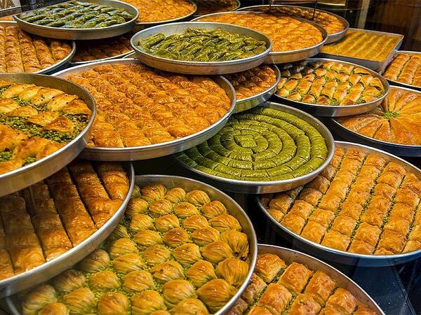 Bir list paxlava üçün nə qədər şərbət lazımdır?