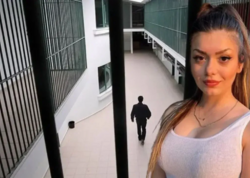 Həbsdə olsa da, ayda 71 min 500 manat QAZANIR