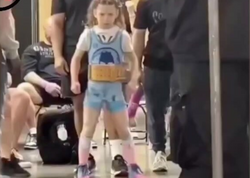 9 yaşı var, 84 kq QALDIRDI - <span class="color_red">VİDEO</span>