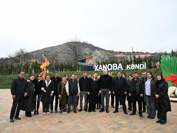 İlham Əliyev və Mehriban Əliyeva Xanooba kənd sakinləri ilə səmimi söhbət etdi - <span class="color_red">FOTO</span>