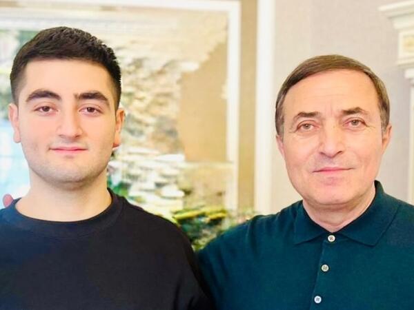 Oğlu başqa ölkədə yaşayacaq