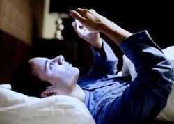 Telefon və kompüter gözünüzü necə zədələyir? - Mavi işığın təhlükələri