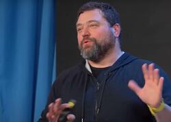 Azərbaycanda 4 saytın sahibidir - 6 milyard dollar pulu var