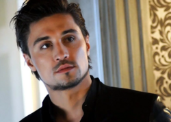 Əməkdar artisti niyə YOXA ÇIXIB?