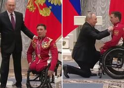 Putin onun qarşısında "diz çökdü"