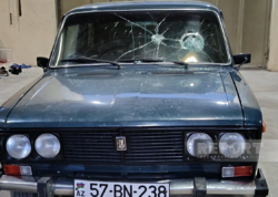 Ana və oğlu döyüldü, avtomobillərinə ziyan vuruldu