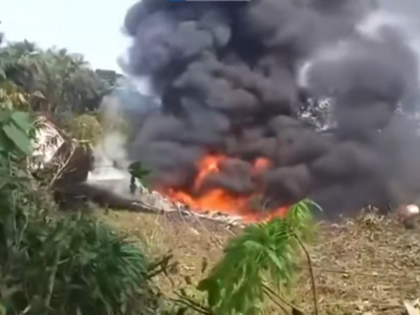 Daha bir təyyarə qəzası - 90 nəfər həlak oldu - <span class="color_red">FOTO</span>