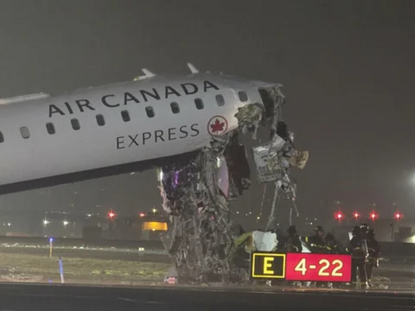 Nyu-York hava limanında faciə: Çoxlu sayda ölü və yaralı var - <span class="color_red">FOTO</span>