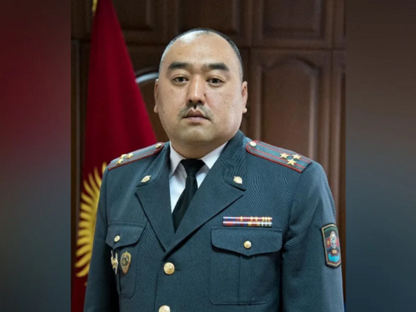 Qırğızıstan DİN rəhbərisiqaretə görə CƏRİMƏLƏNDİ