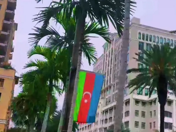 Floridanın məşhur küçəsində Azərbaycan bayrağı ucaldıldı - <span class="color_red">FOTOlar</span>