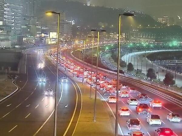 Bu yollarda tıxac var - <span class="color_red">SİYAHI</span>