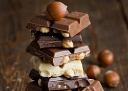 Şokolad sızanaq yaradır?