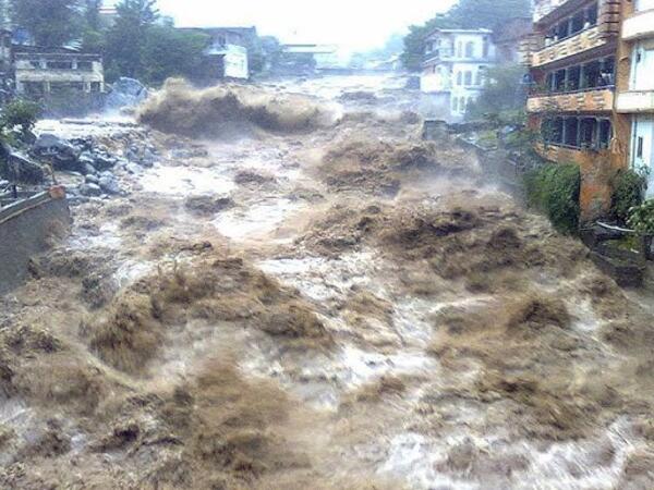 Azərbaycanda leysan, dünyada daşqın: İqlim böhranı DƏRİNLƏŞİR