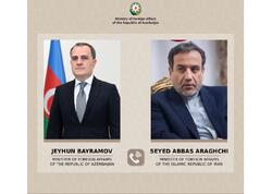 Ceyhun Bayramovla Əraqçi arasında telefon danışığı olub