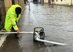 Bakının qəsəbələrində yağış fəsadlarının aradan qaldırılması davam etdirilir - <span class="color_red">FOTO</span>