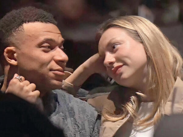 Mbappeyə ağır zərbə: Esterin kişi ilə səmimi görüntüləri - <span class="color_red">VİDEO</span>