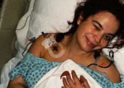 "Həkim səhvən bağırsağımı kəsdi, 7-ci dəfə..." - <span class="color_red">VİDEO</span>