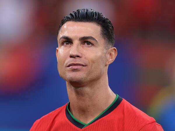 Ronaldu karyerasını nə vaxt bitirəcək?