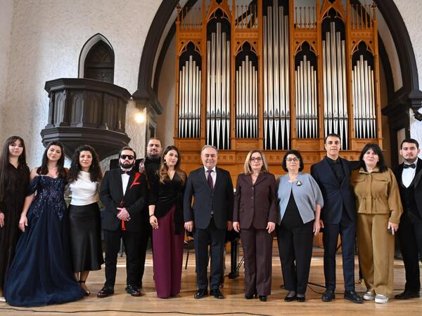 Nəsilləri birləşdirən musiqi: mart konsertlərinə baxış - FOTO