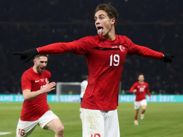 Hamı qələbəni qeyd etdi, Kenan Yıldız isə... - Hamı etdiyini DANIŞIR - <span class="color_red">VİDEO</span>