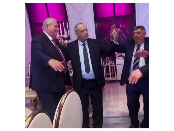 Rasim Balayevin nəvəsinin toyundan GÖRÜNTÜLƏRİ yayıldı - <span class="color_red">VİDEO</span>