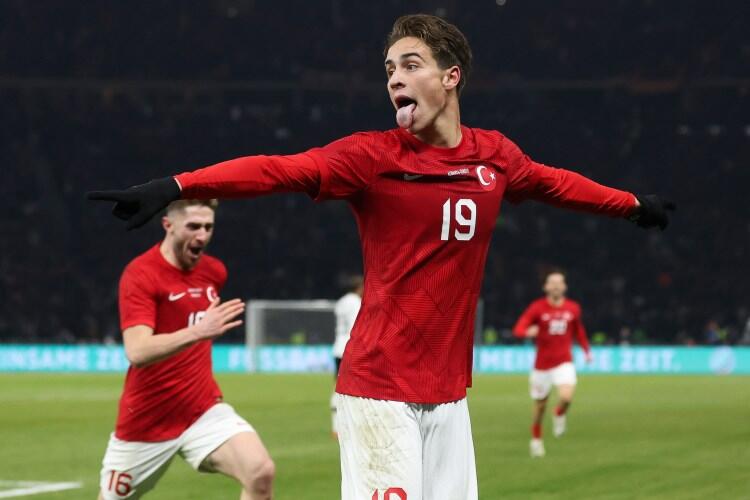 Hamı qələbəni qeyd etdi, Kenan Yıldız isə... - Hamı etdiyini DANIŞIR - VİDEO